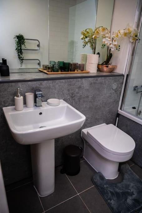 2 Bed Apt In Leeds City Centre Kültér fotó